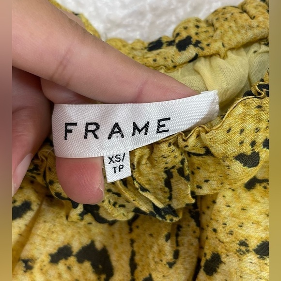 FRAME Off The Shoulder Billow Yellow Top in Python Multi Print Women’s XS Chic - Picture 5 of 14